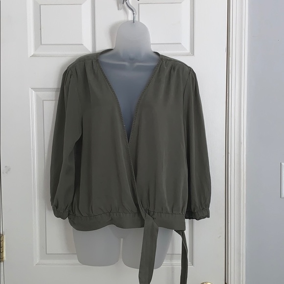 Velvet Heart Other - VELVET HEART - Olive Green Wrap Top